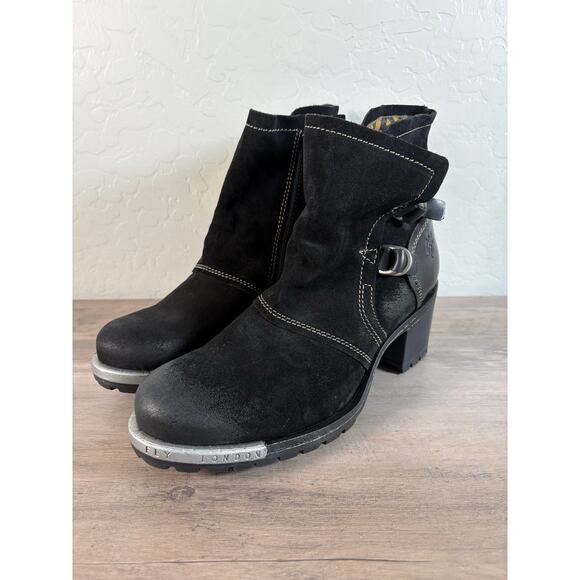 FLY LONDON Logger Lory048 Black Leather Oiled Suede Rug Ankle Boots chunky Studs - Picture 7 of 9